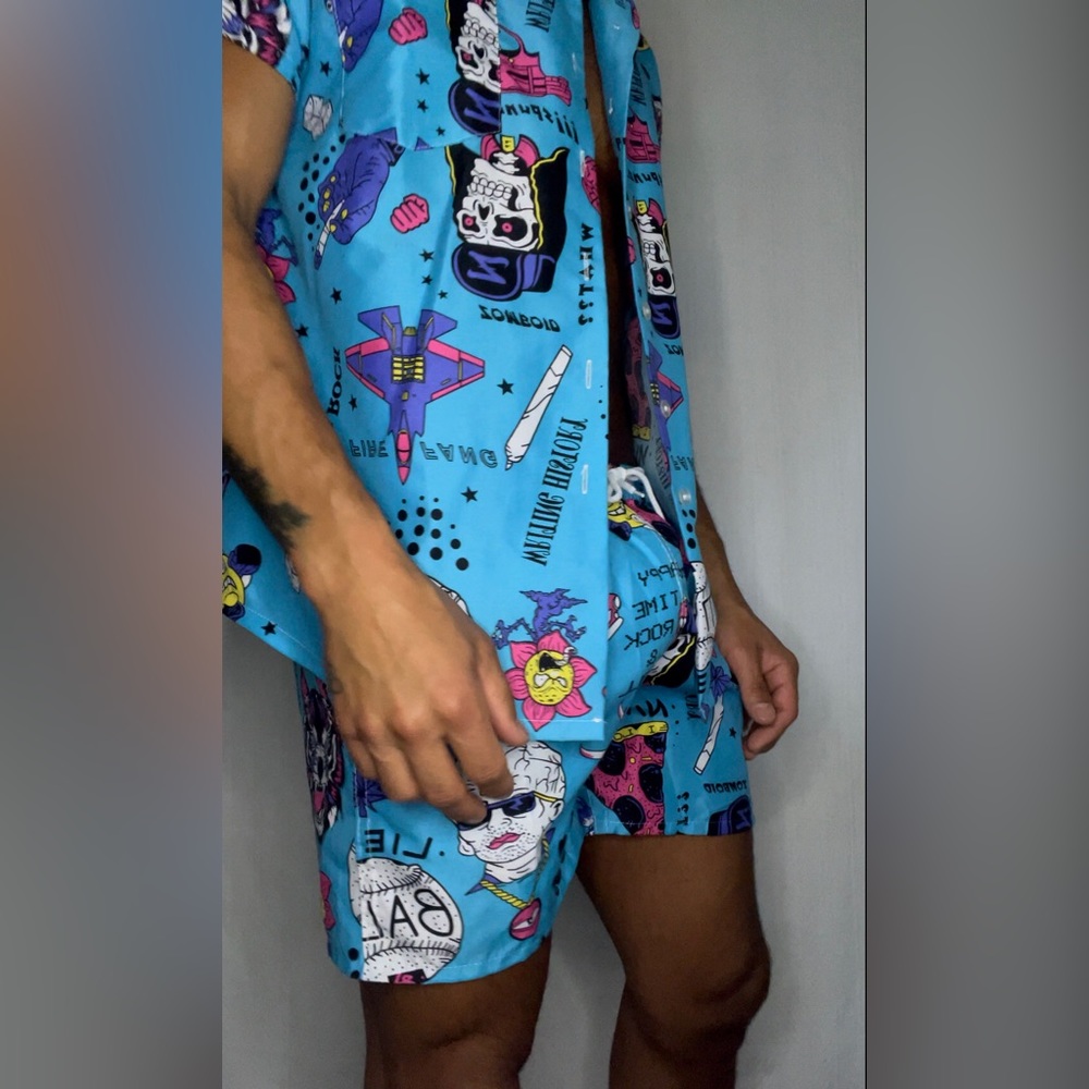 Set of swim shorts + shirt with fun print in blue